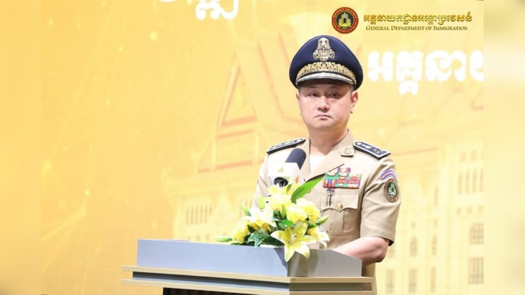 កន្លះឆ្នាំ ជនបរទេសជាង ៤ម៉ឺន៥ពាន់នាក់ត្រូវបានបណ្ដេញចេញពីកម្ពុជា, ជាង១ម៉ឺន៦ពាន់ពាក់ព័ន្ធ online scam លោក សុខ វាសនា អគ្គនាយកនៃអគ្គនាយកដ្ឋានអន្តោប្រវេសន៍ ក្នុងបទសម្ភាសន៍ជាមួយទូរទស្សន៍មហាផ្ទៃ កាលពីសប្ដាហ៍មុន ដែលត្រូវបានចាក់ផ្សាយកាលពីថ្ងៃទី១៣ កក្កដា។ GDI